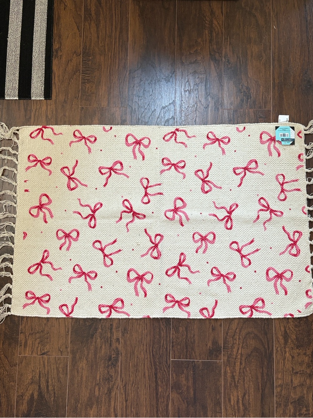 🆕The Spring Shop Pink Bow Area/Throw Rug - Picture 2 of 5